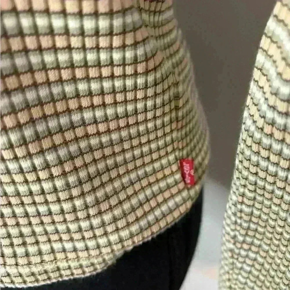 Levi’s Britt Long Sleeve Snap Front Tops Size Medium Frappe Brown
Slim Fit - Picture 3 of 10